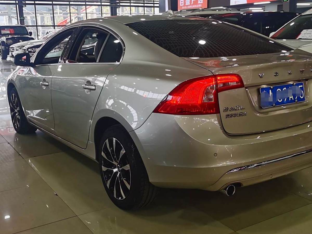 沃爾沃 S60  2014款 改款 T5 個性運動版圖片