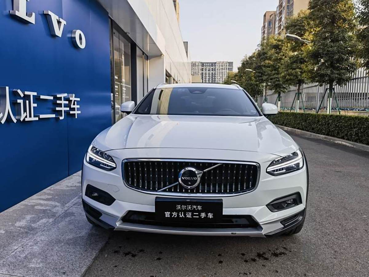 沃爾沃 V90  2022款 Cross Country B5 AWD 智尊版圖片