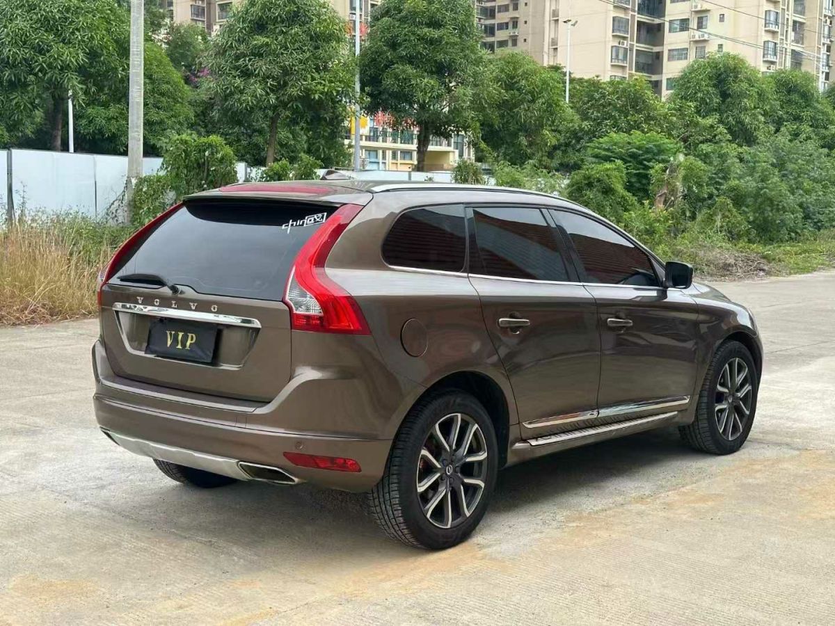 沃爾沃 XC60  2017款 2.0T T5 AWD 個(gè)性運(yùn)動(dòng)版圖片