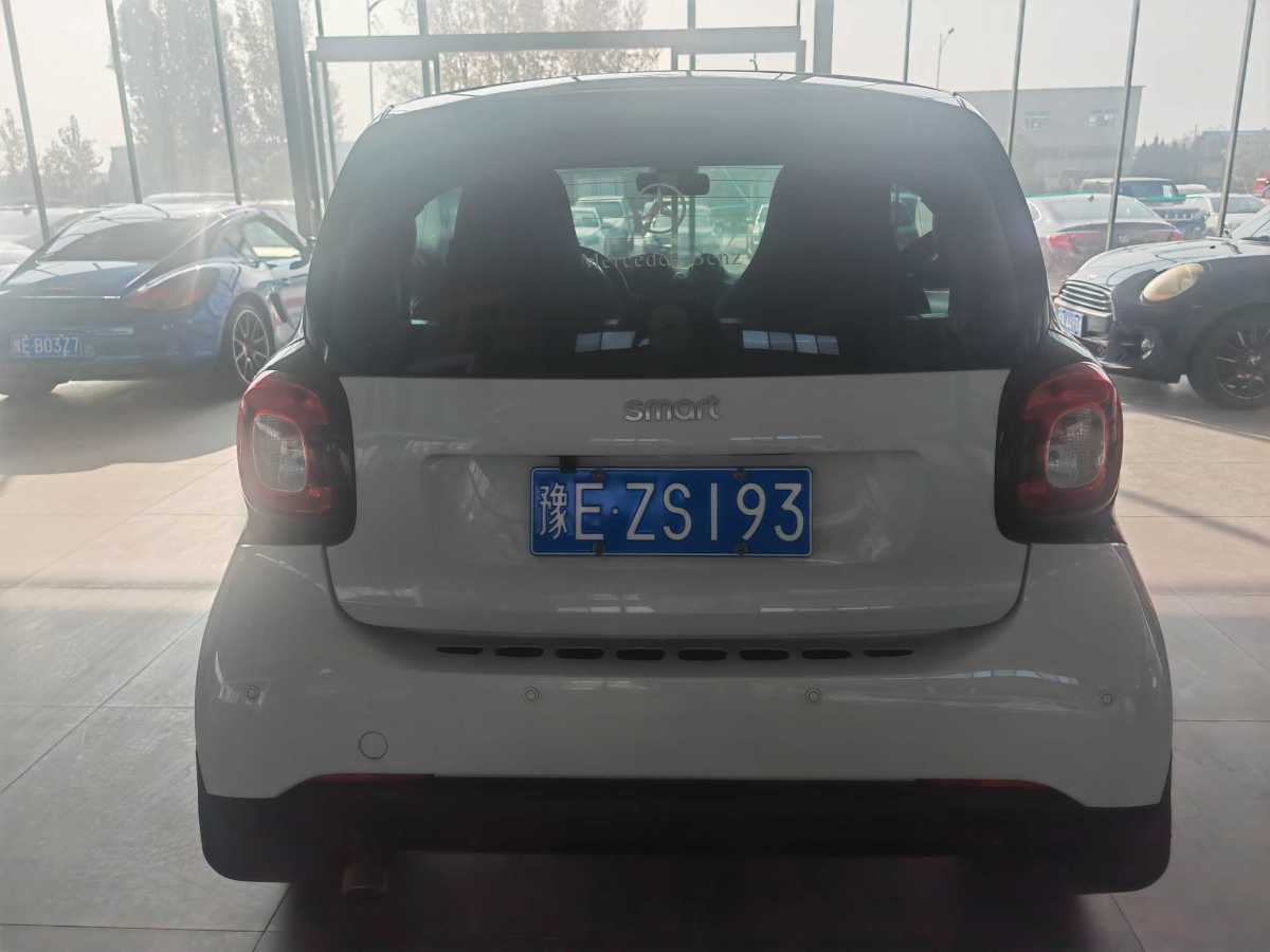 2018年11月smart forfour  2018款 0.9T 66千瓦風(fēng)尚型