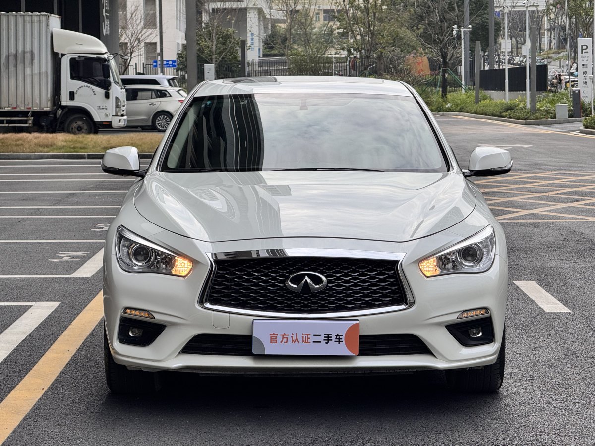 英菲尼迪 Q50L  2021款 2.0T 舒適版圖片