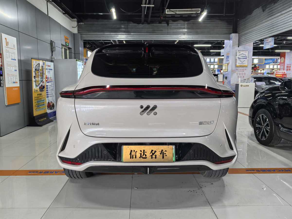 智己 智己LS7  2023款 77kWh Urban Fit后驅(qū)版圖片