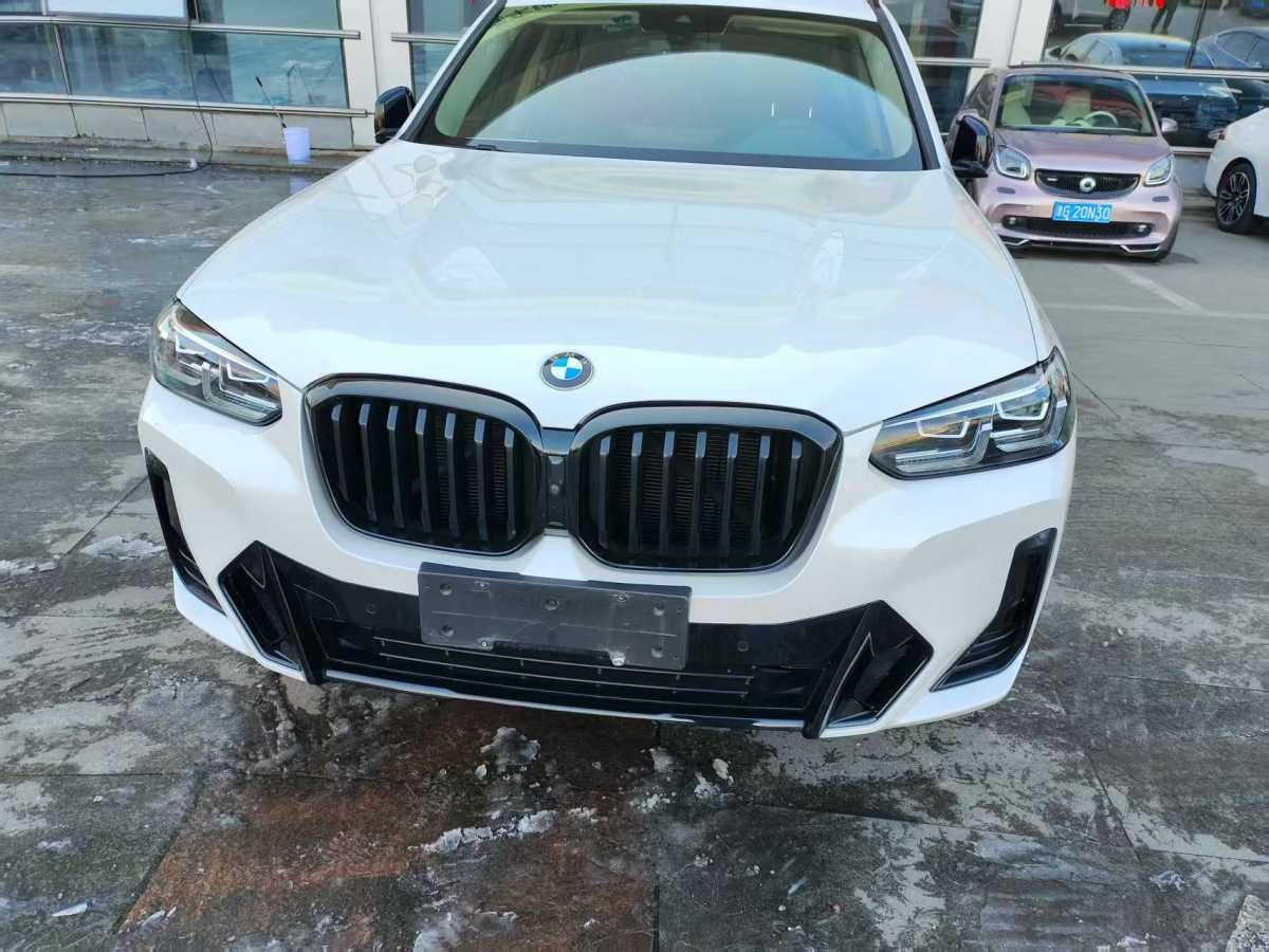 寶馬 寶馬X3  2022款 xDrive30i 領(lǐng)先型 M曜夜套裝圖片