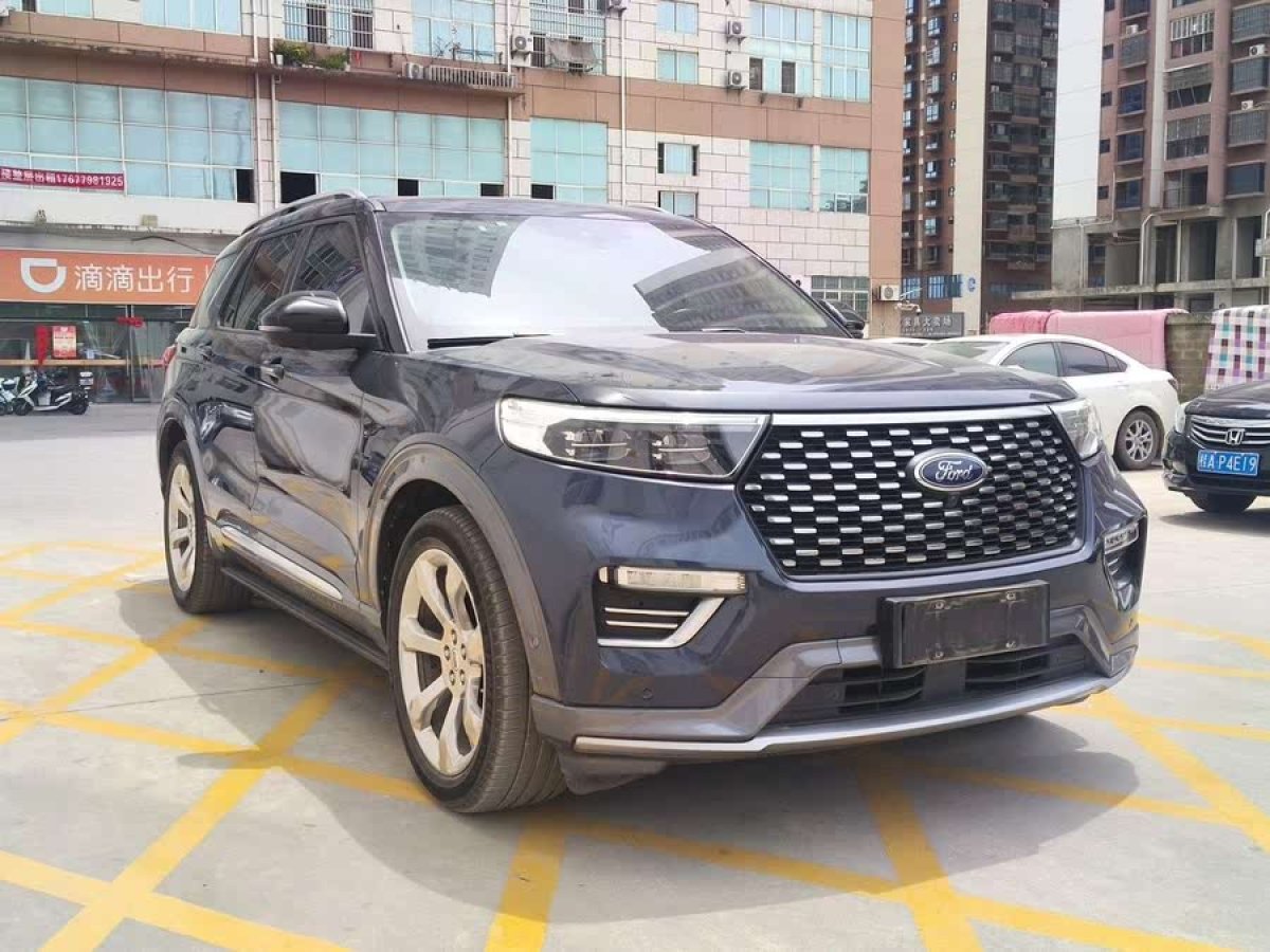 福特 探險(xiǎn)者  2020款 EcoBoost 285 四驅(qū)鉑金版 7座圖片
