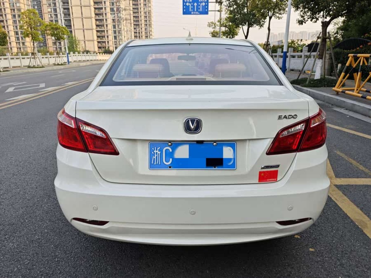 長(zhǎng)安 逸動(dòng)  2015款 1.6L 手動(dòng)豪華型 國(guó)V圖片