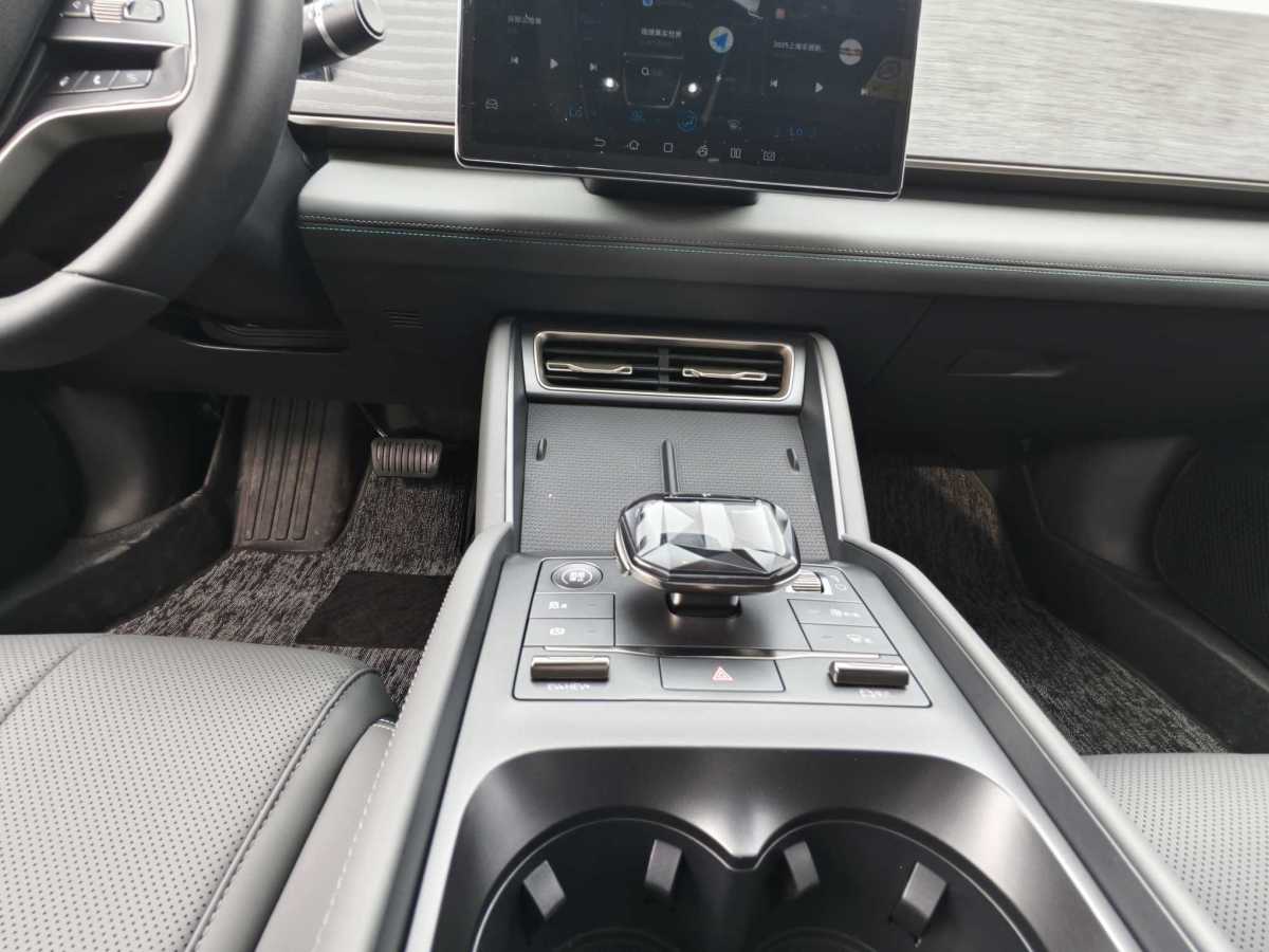 比亞迪 秦L  2024款 DM-i 120KM領(lǐng)先型圖片