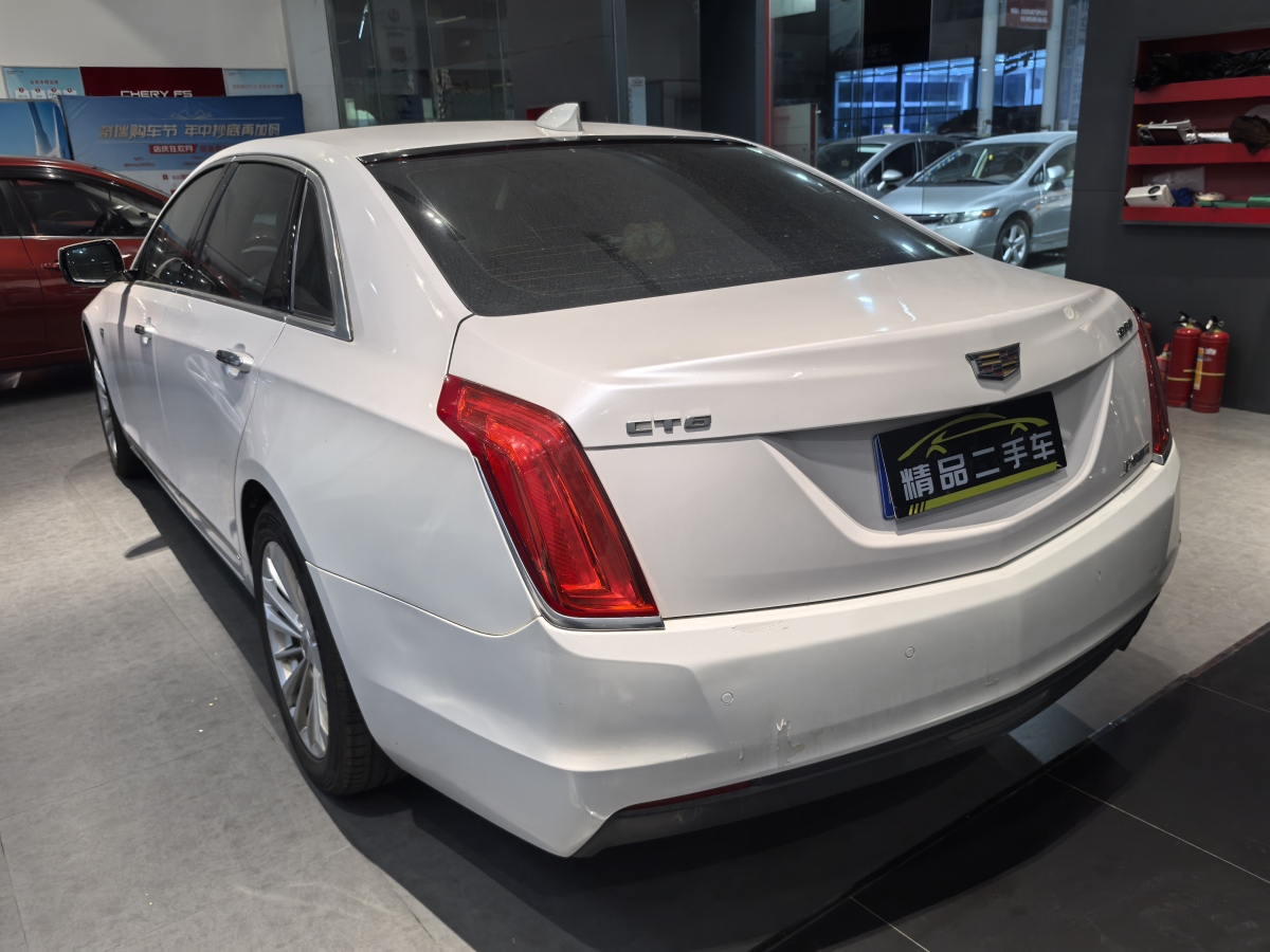 凱迪拉克 CT6  2017款 28T 時(shí)尚型圖片