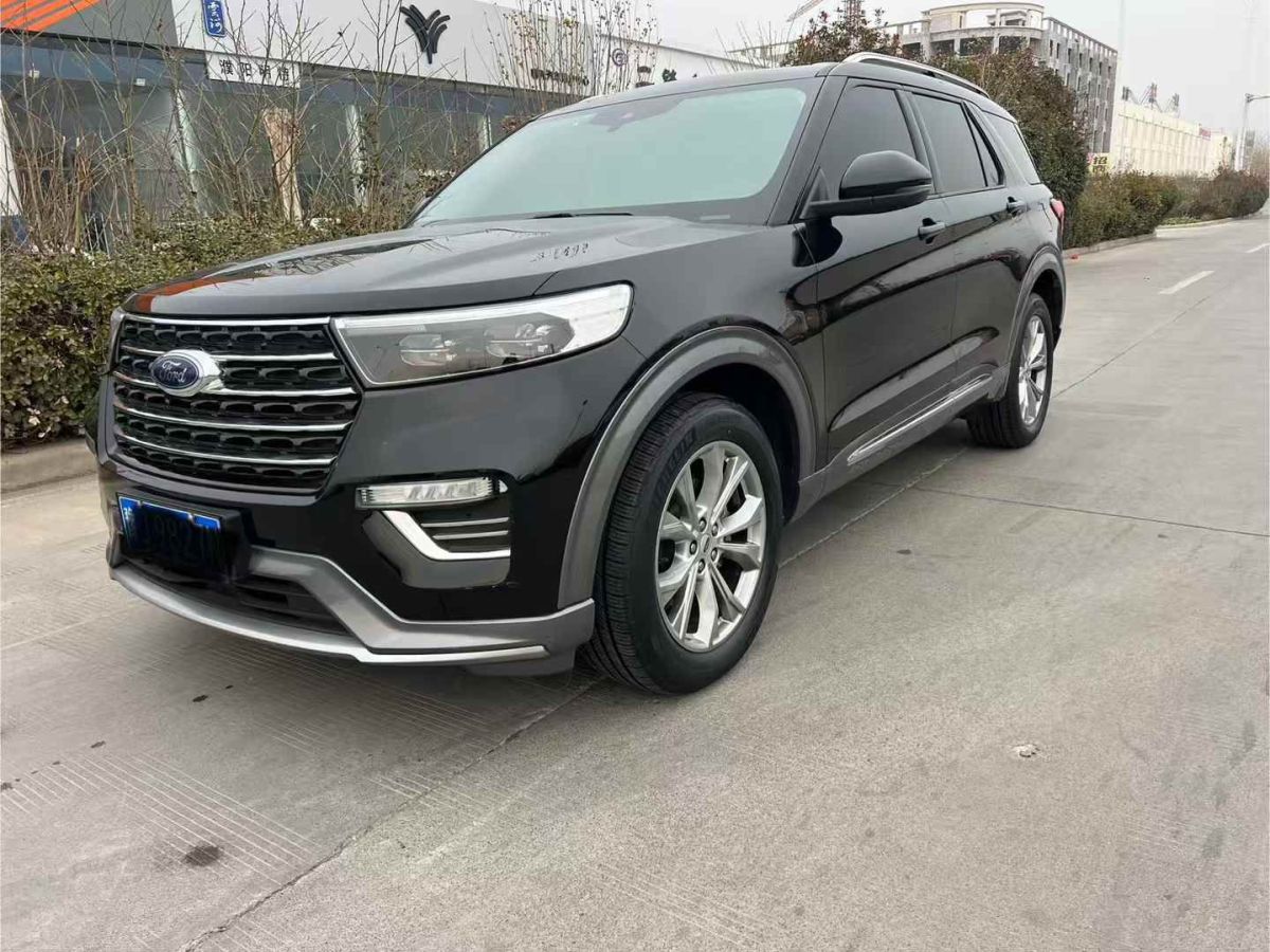 福特 探險(xiǎn)者 圖片
