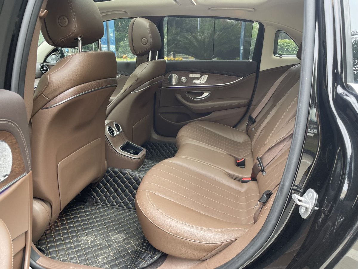 奔馳 奔馳E級  2021款 改款 E 300 L 豪華型圖片