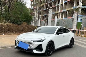 長安UNI-V 長安 1.5T 尊享型