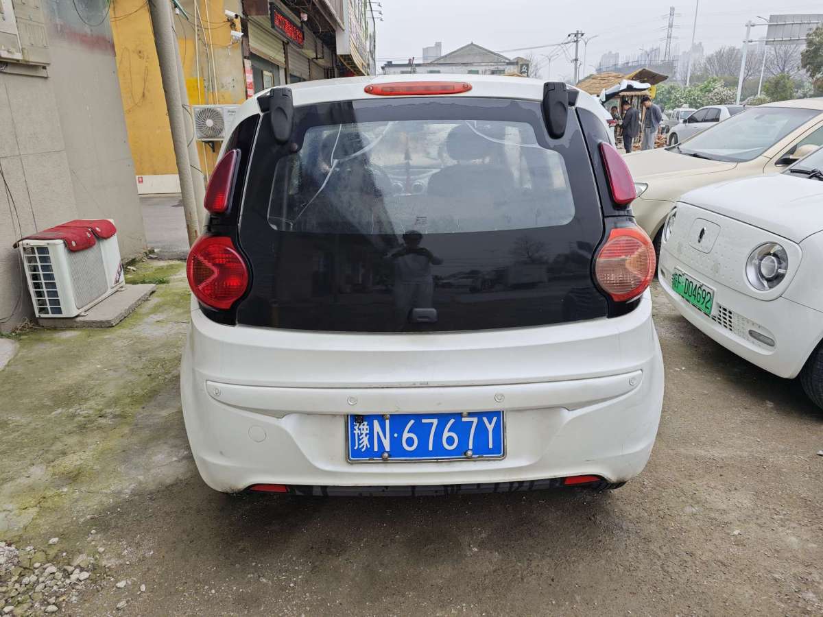 长安 奔奔MINI  2012款 1.0L 手动亲情版 国IV图片