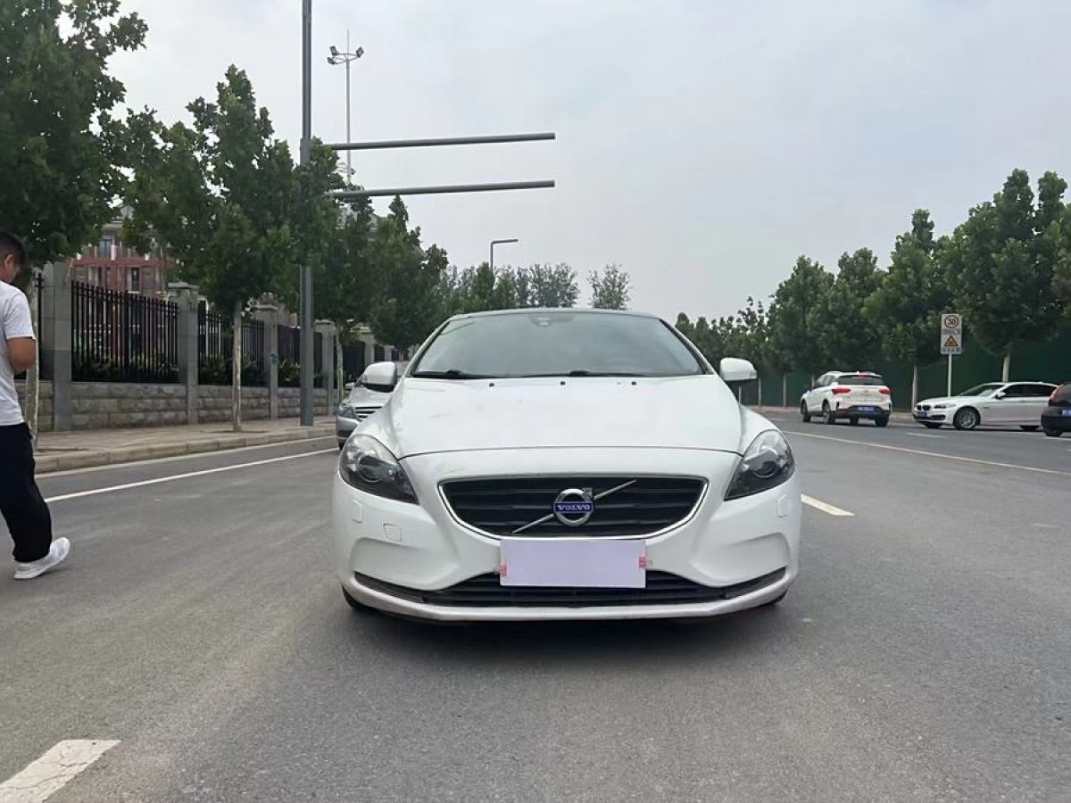 沃爾沃 V40  2015款 1.6T 智雅版圖片