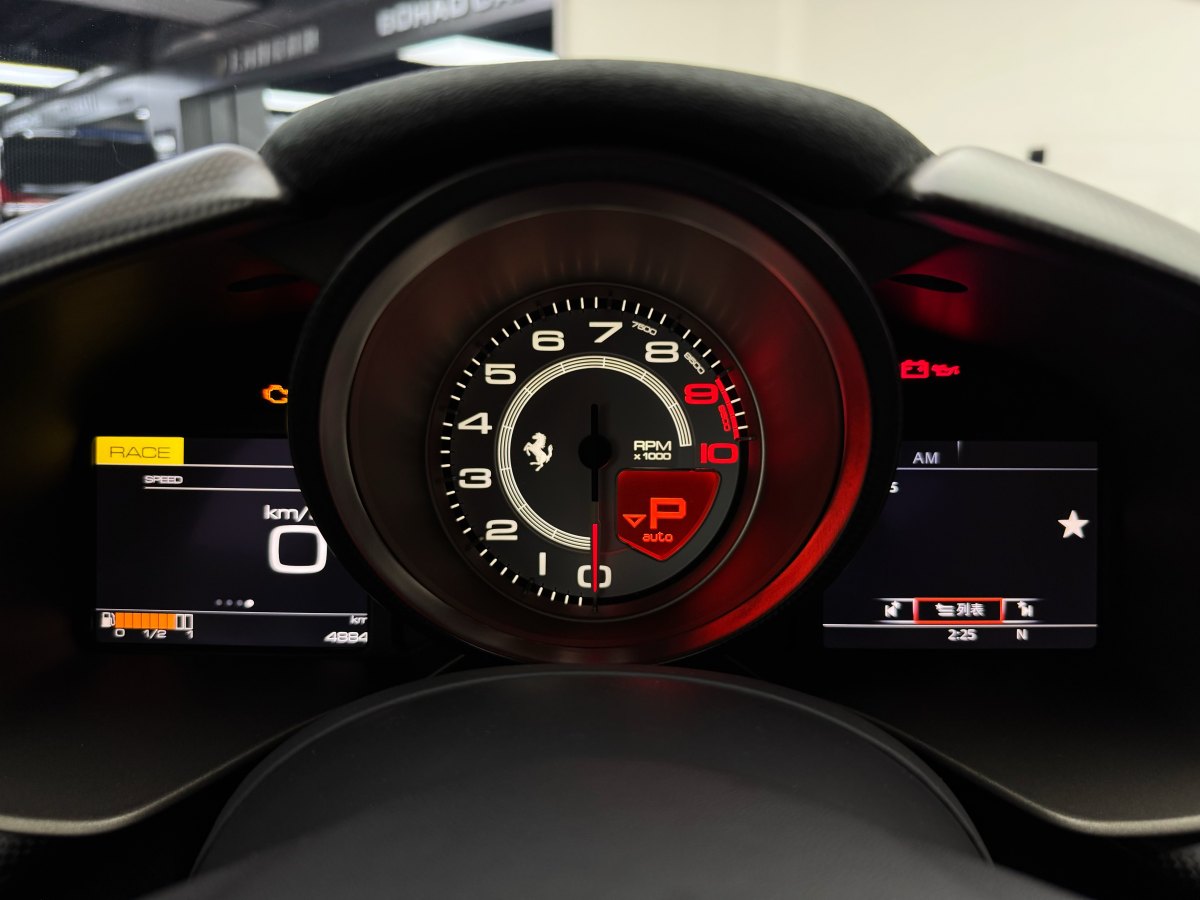 法拉利 F12berlinetta  2013款 6.3L 標準型圖片