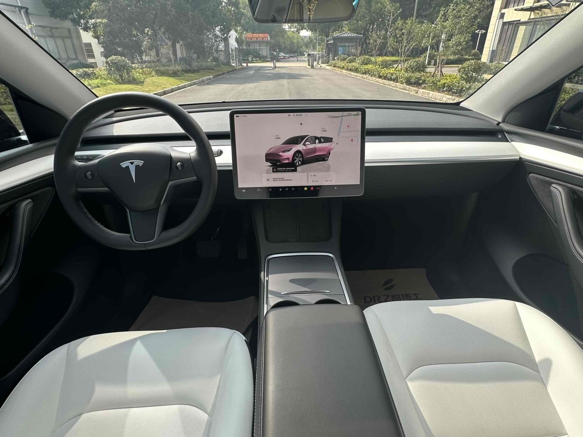 特斯拉 Model 3  2022款 后輪驅(qū)動(dòng)版圖片