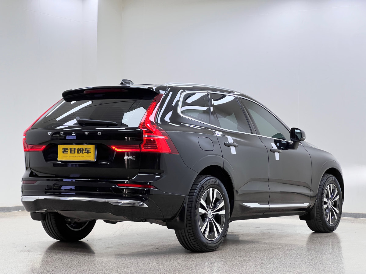 沃爾沃 XC60  2023款 B5 四驅智逸豪華版圖片