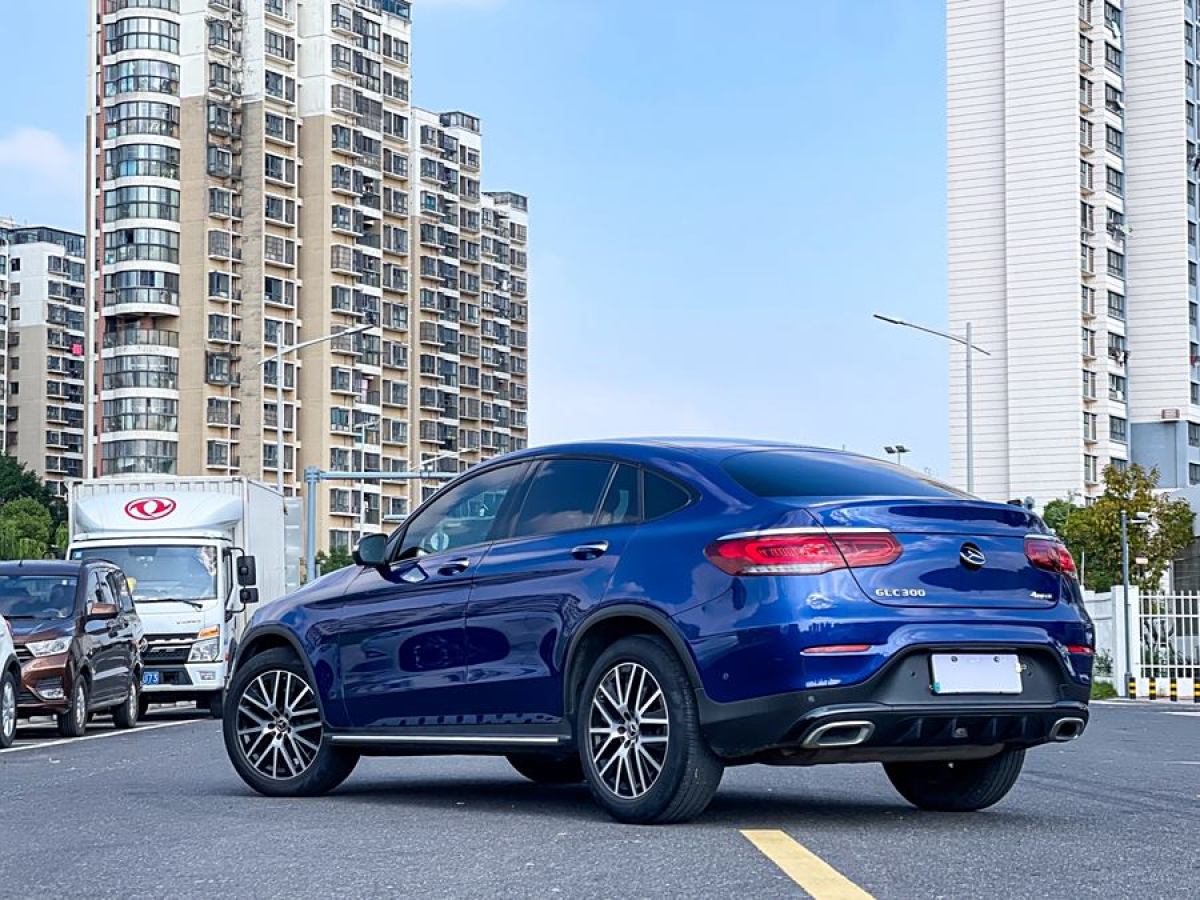 奔馳 奔馳GLC  2023款 GLC 300 4MATIC 轎跑SUV圖片