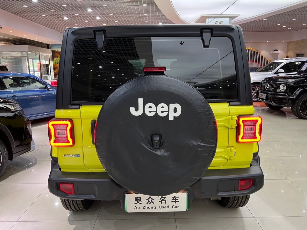 Jeep 牧马人新能源  2022款 四门 2.0T 4xe 撒哈拉 萤光黄限量版图片
