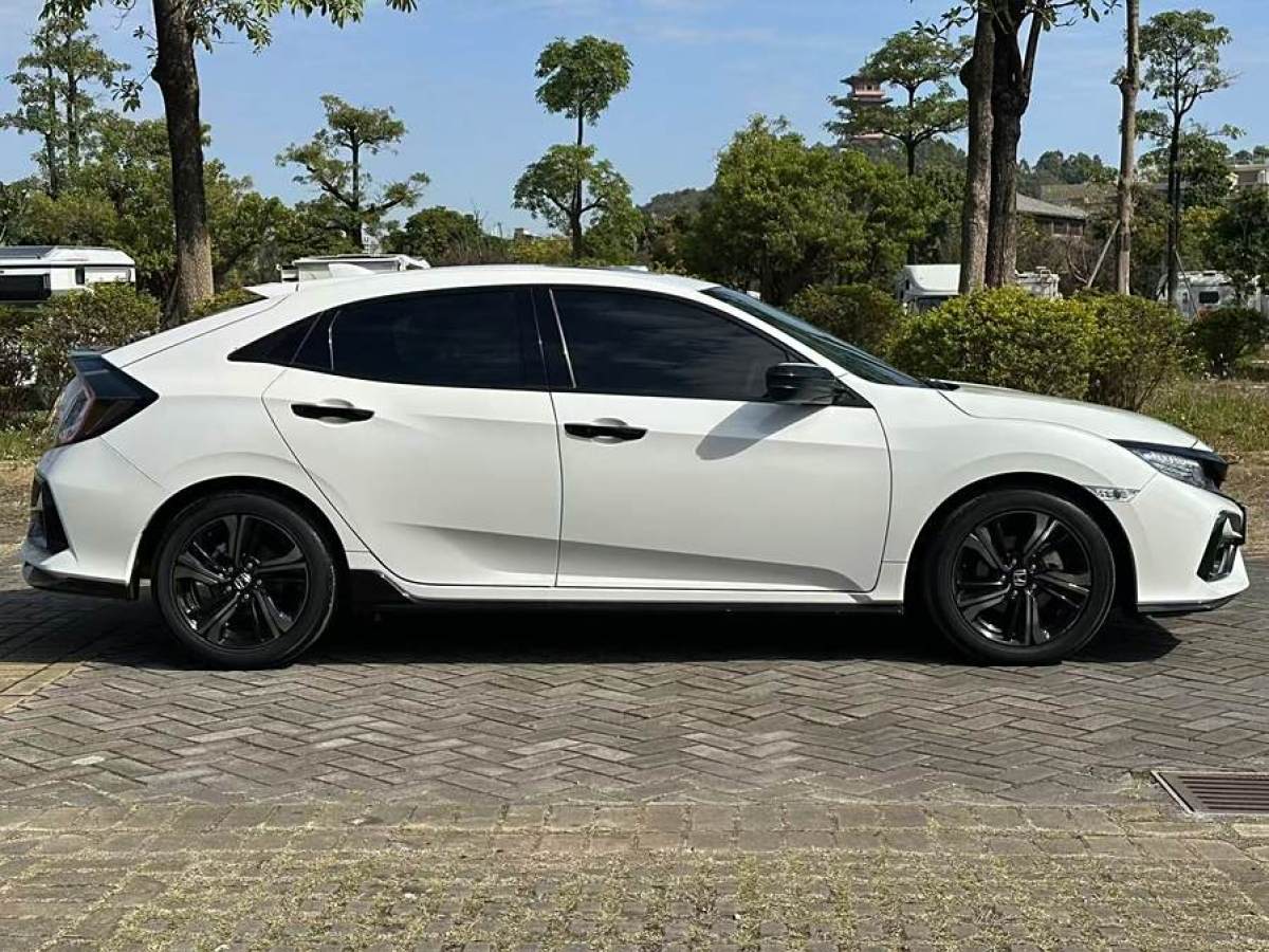 本田 思域  2021款 HATCHBACK 220TURBO CVT潮酷控圖片