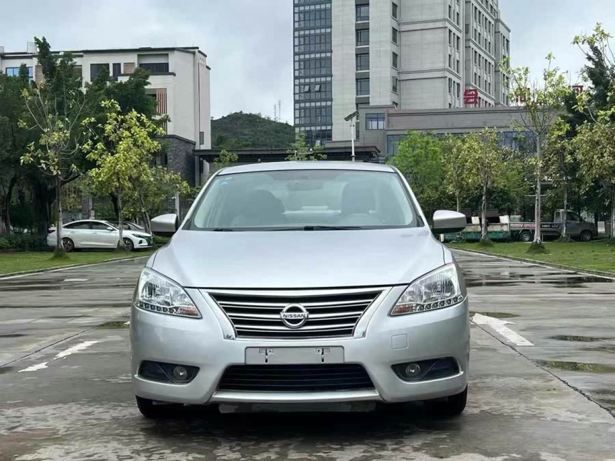 日產(chǎn) 軒逸  2012款 1.6XE CVT舒適版圖片