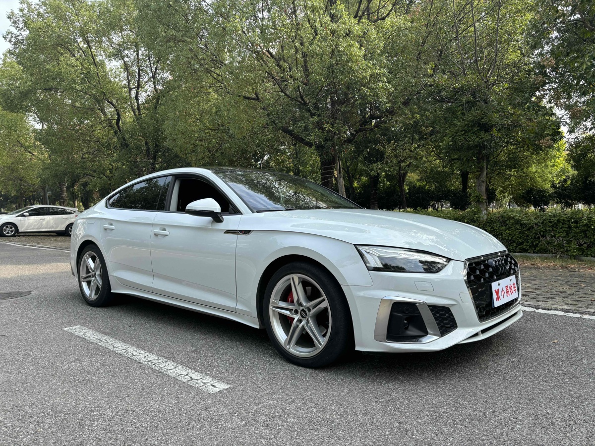 2021年12月奧迪 奧迪A5  2021款 Sportback 40 TFSI 時尚致雅型