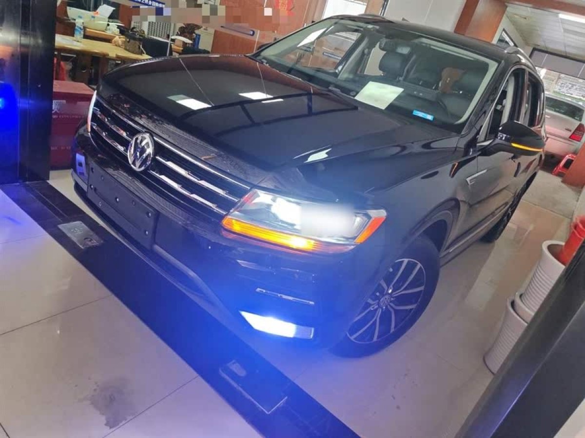 大眾 途觀L  2017款 330TSI 自動兩驅(qū)豪華版圖片