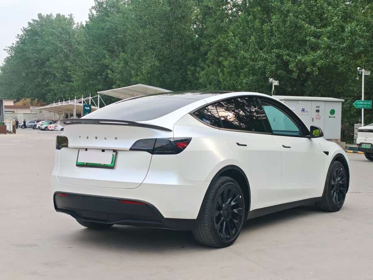 特斯拉 Model Y  2022款 改款 長(zhǎng)續(xù)航全輪驅(qū)動(dòng)版圖片