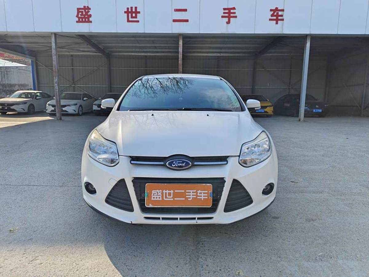 福特 福克斯  2012款 兩廂 1.6L 自動(dòng)舒適型圖片