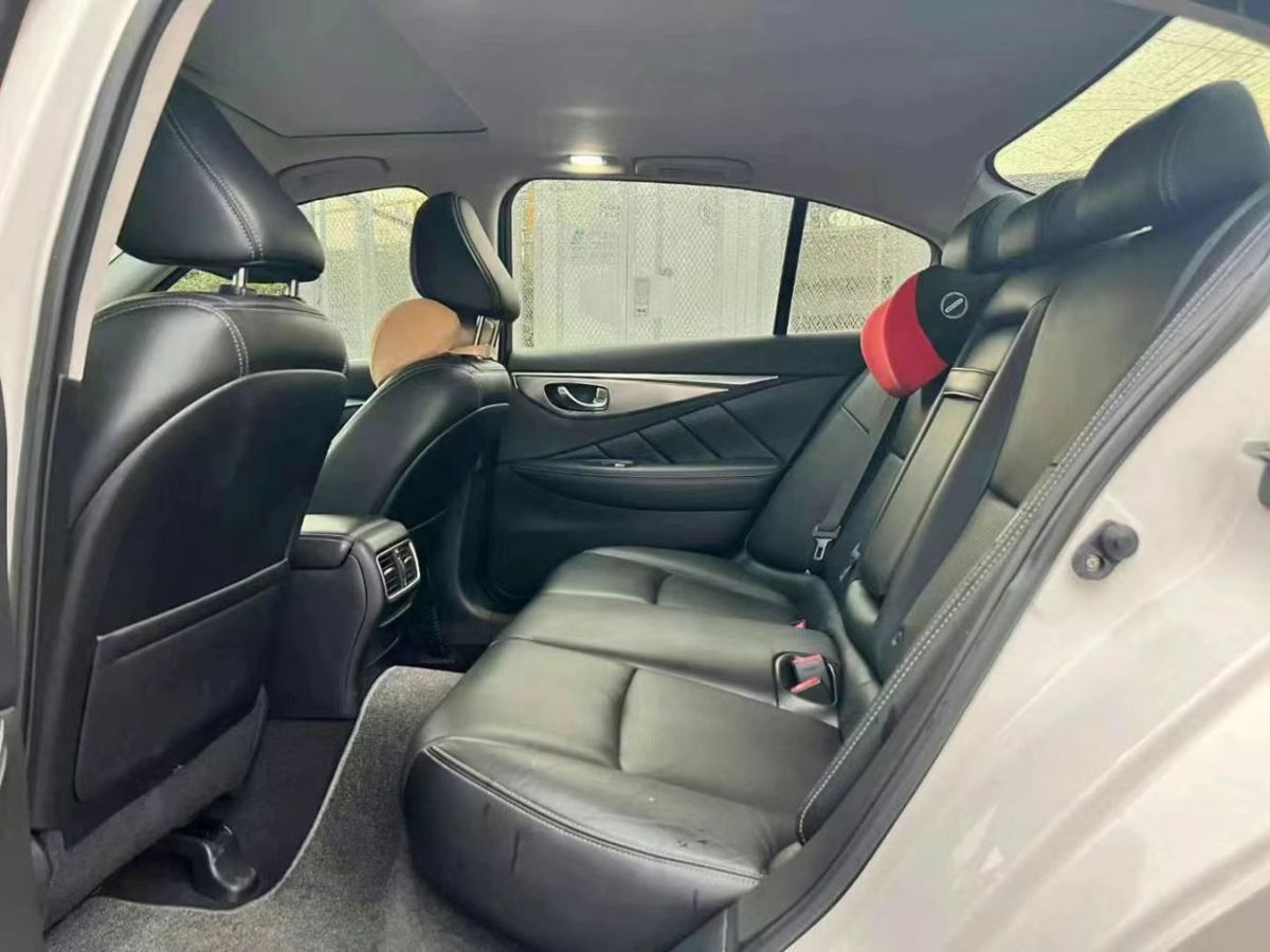 英菲尼迪 Q50  2014款 2.0T 豪華版圖片