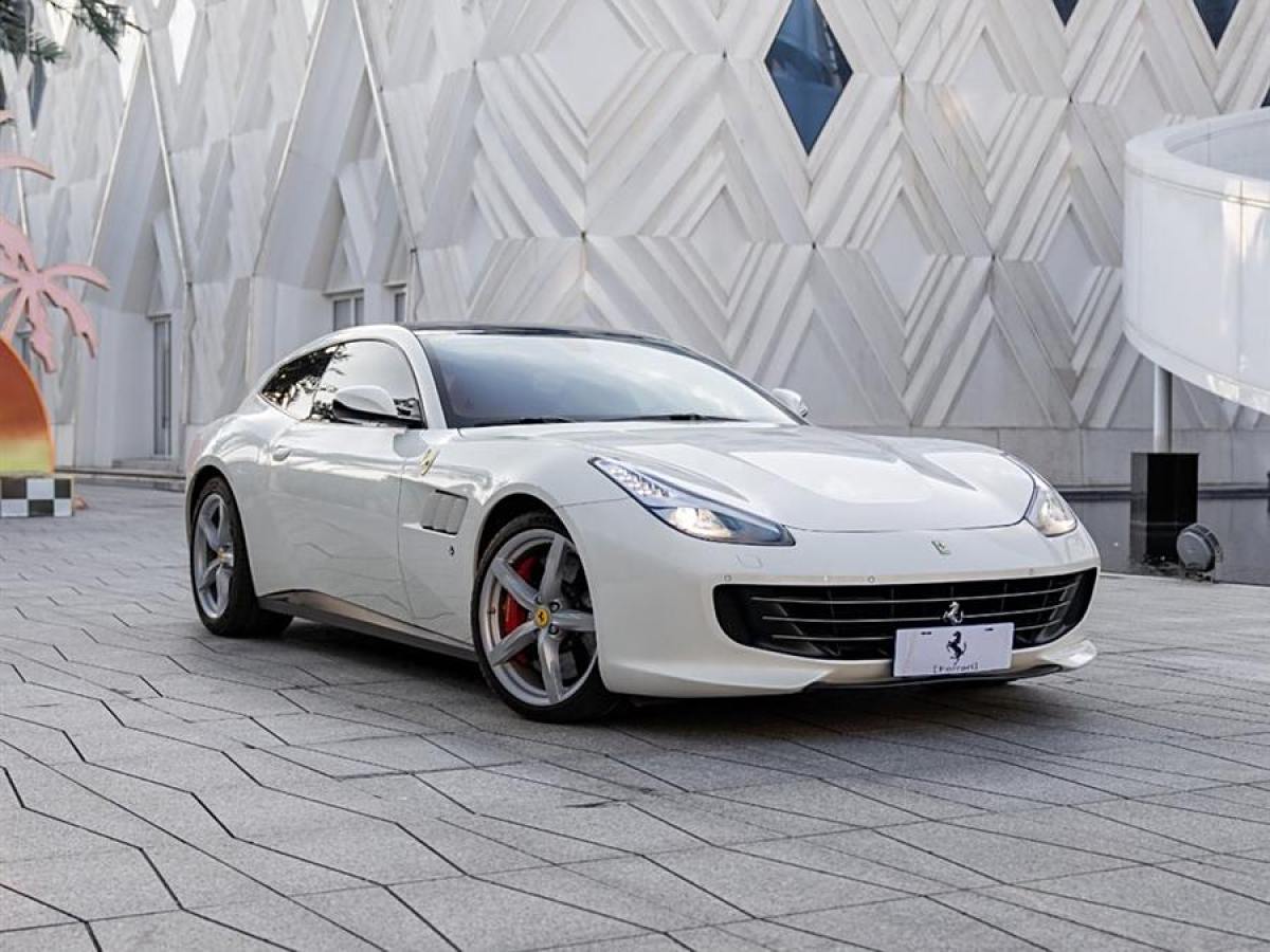 法拉利 GTC4Lusso  2017款 3.9T V8圖片