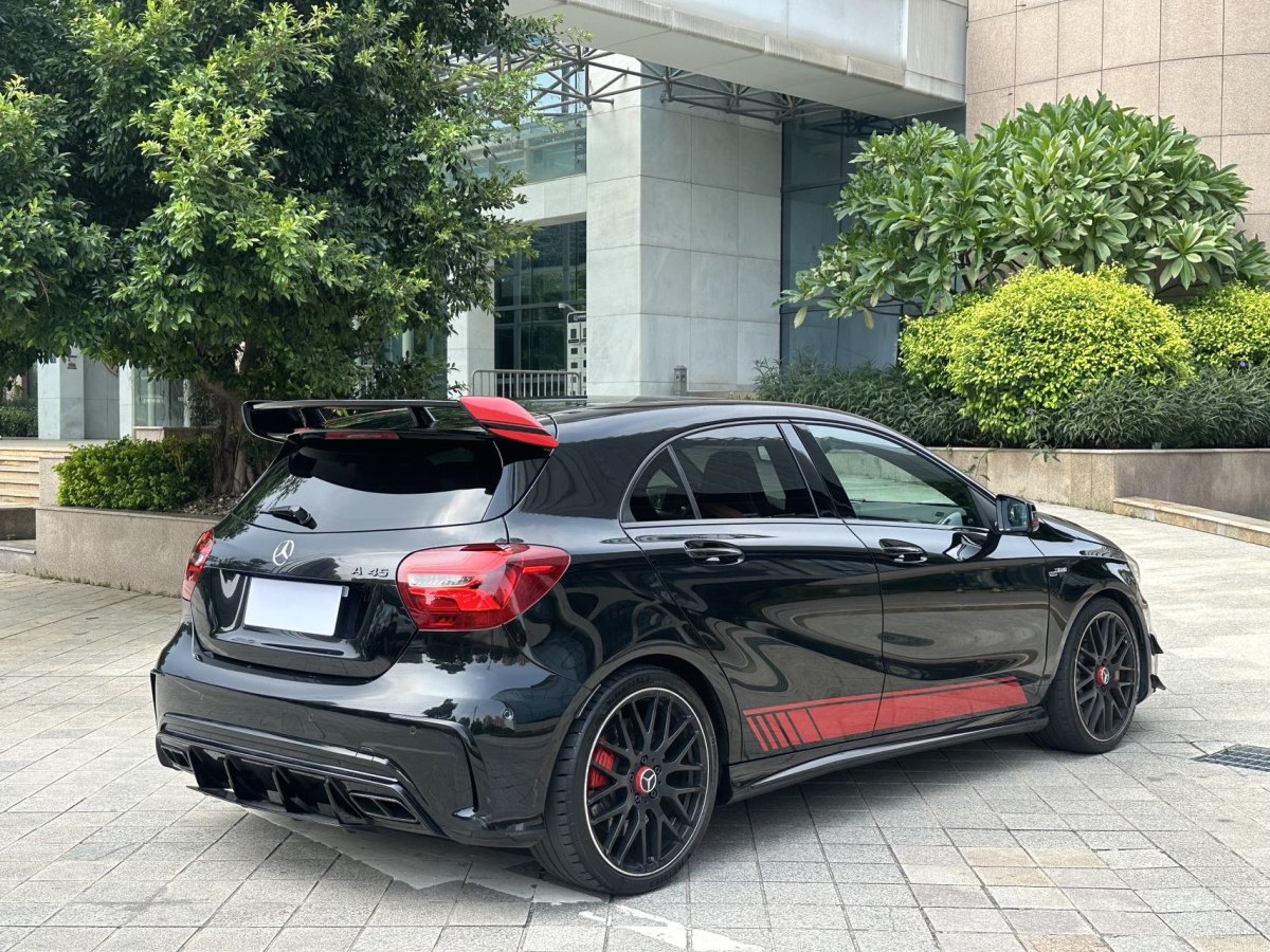 2019年4月奔馳 奔馳A級AMG  2018款 AMG A 45 4MATIC 臻藏版