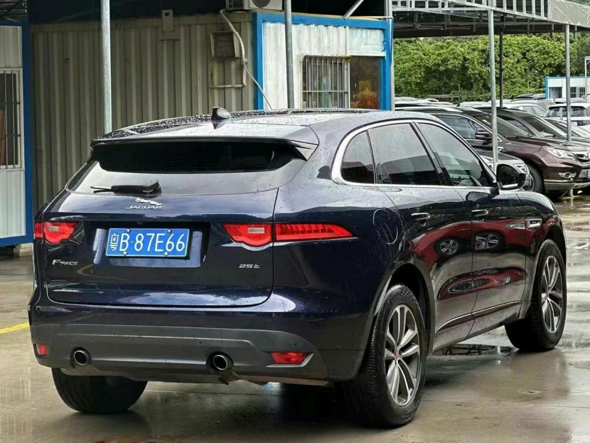 捷豹 XE  2017款 2.0T 240PS R-Sport圖片