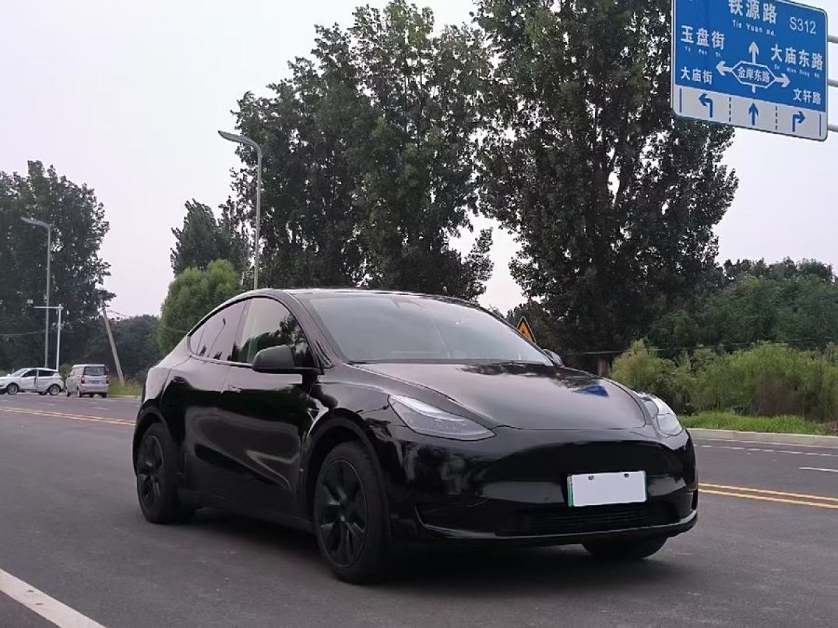 特斯拉 Model 3  2023款 煥新版 后輪驅(qū)動(dòng)圖片