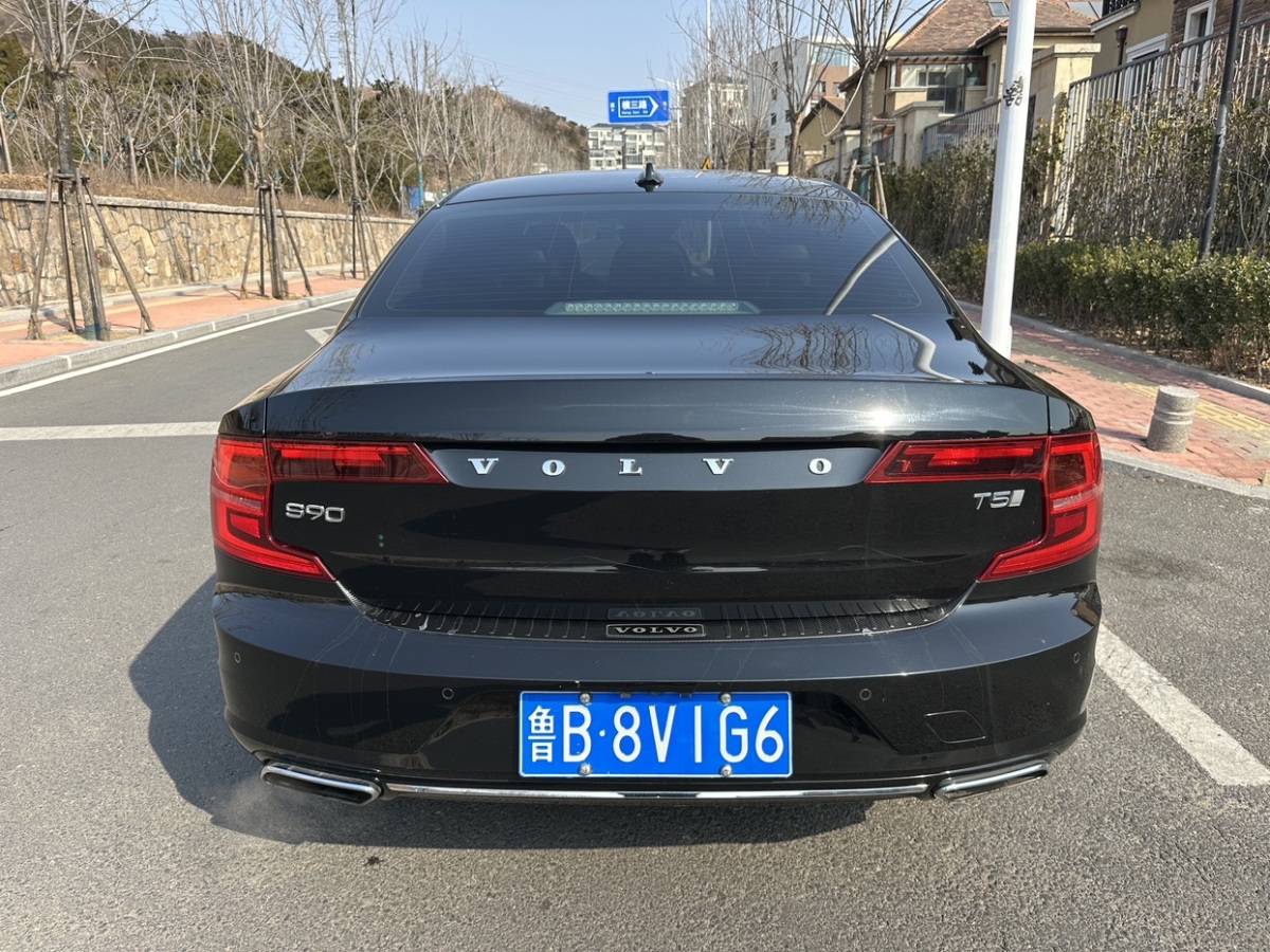 沃爾沃 S90  2020款  T5 智逸運(yùn)動(dòng)版圖片