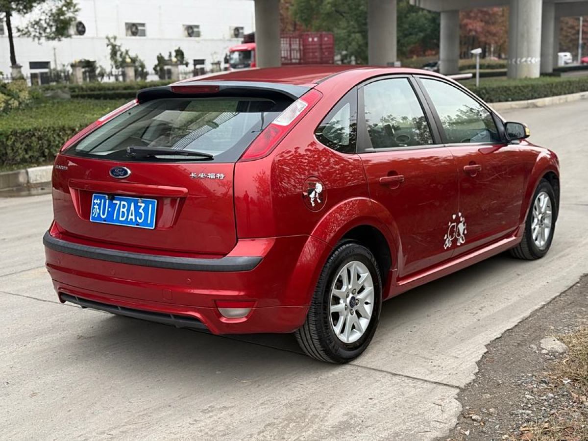 福特 ?？怂? 2007款 兩廂 1.8L 自動時(shí)尚型圖片