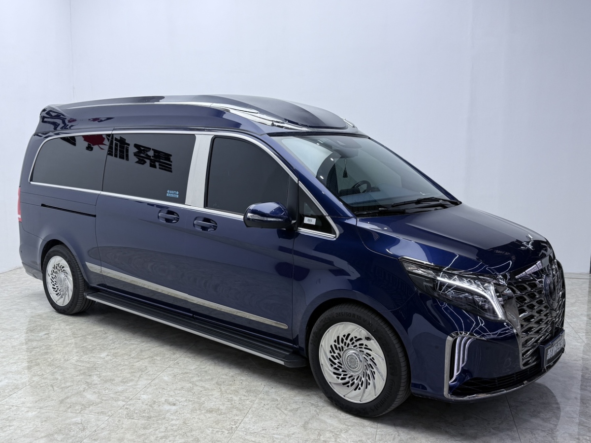 奔馳 V級  2020款 V 260 L 長軸距豪華版圖片