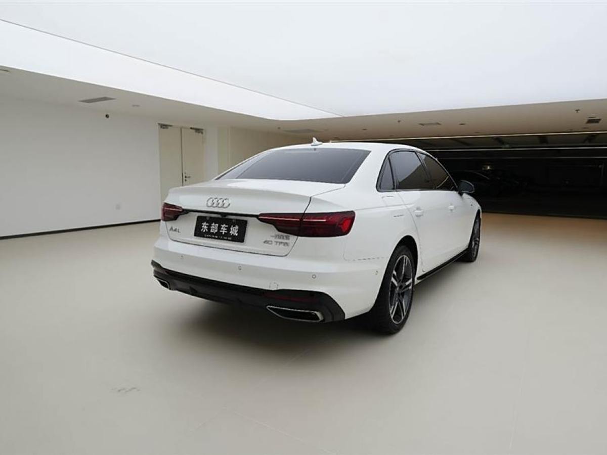 奧迪 奧迪A4L  2022款 40 TFSI 豪華動感型圖片