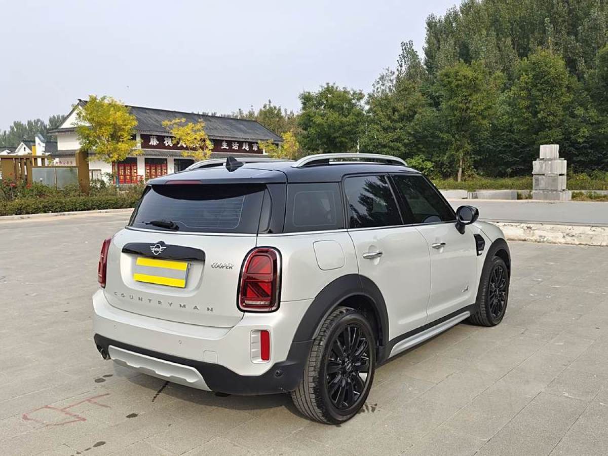 2022年6月MINI COUNTRYMAN  2022款 1.5T COOPER ALL4 鑒賞家