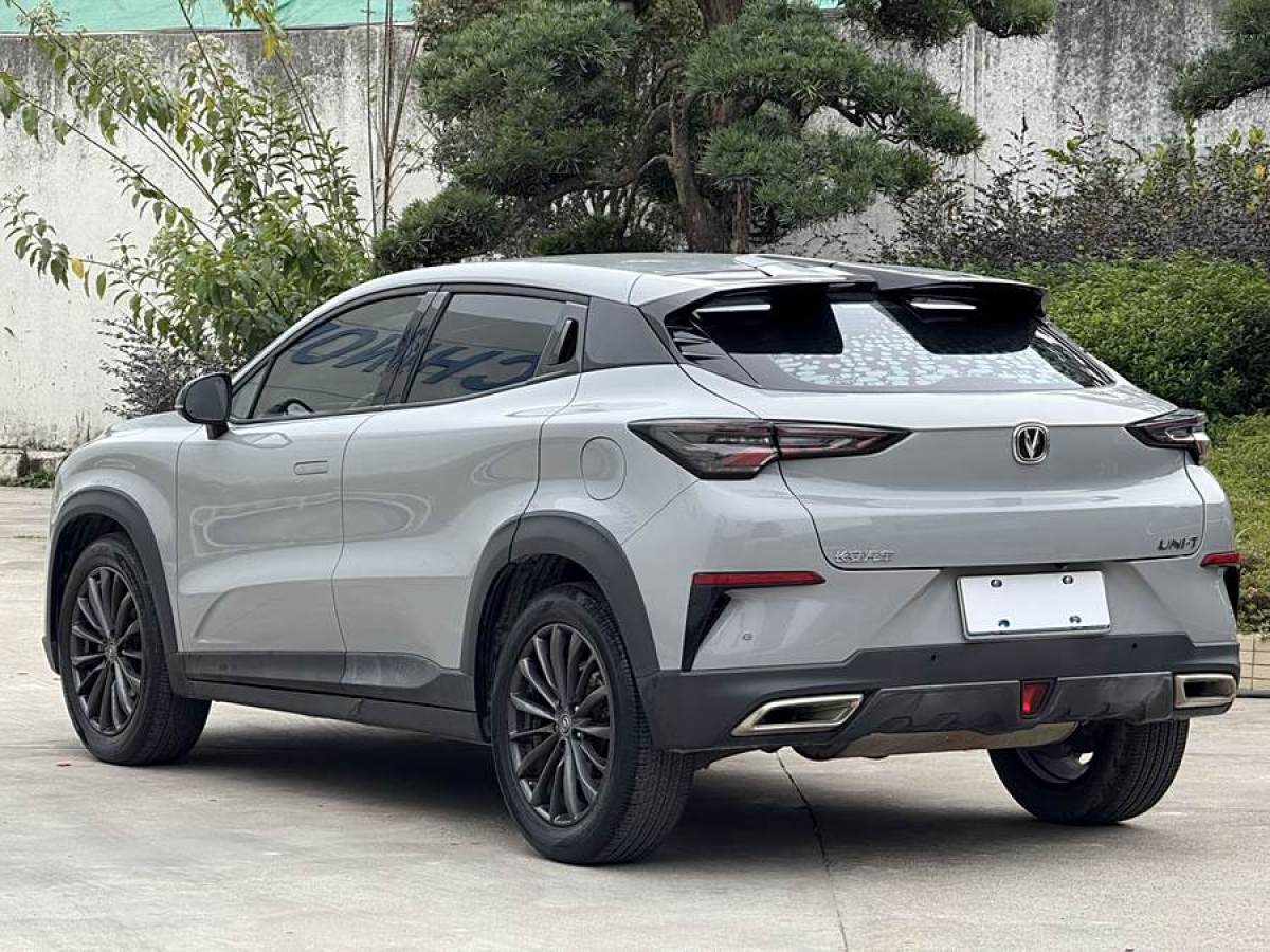 長(zhǎng)安 UNI-T  2021款 1.5T 卓越型圖片