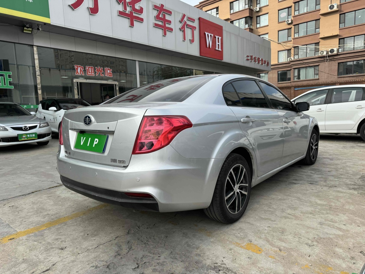 奔騰 B50  2013款 1.6L 手動(dòng)舒適型圖片