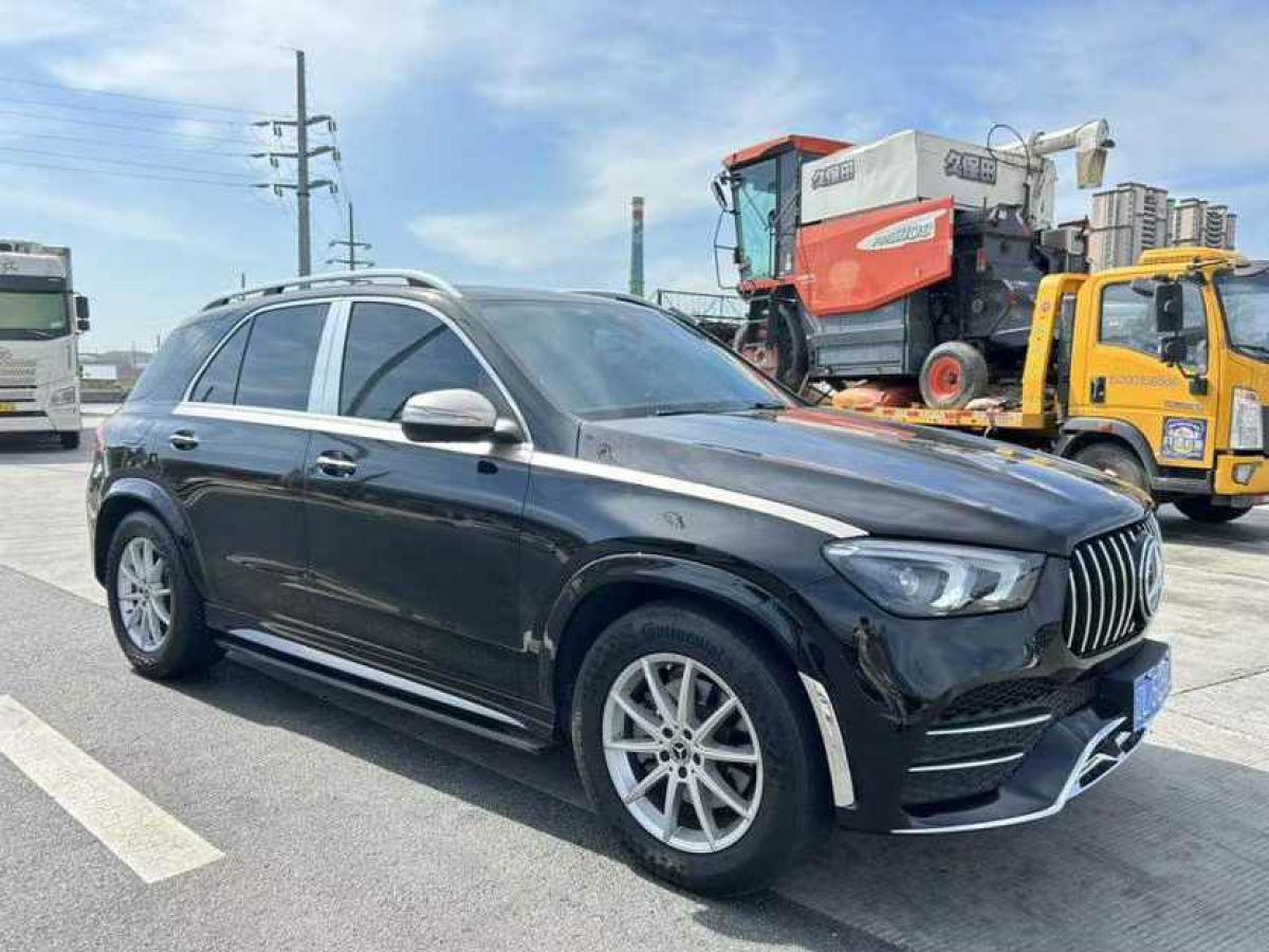 奔馳 奔馳GLE  2020款  GLE 350 4MATIC 時(shí)尚型圖片