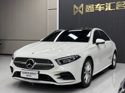 2021年2月 奔馳 奔馳A級 A 200 L 運(yùn)動(dòng)轎車時(shí)尚型圖片