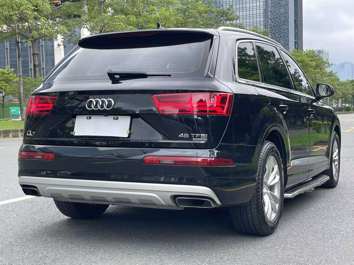 2017年5月奧迪 奧迪Q7  2016款 45 TFSI 技術型