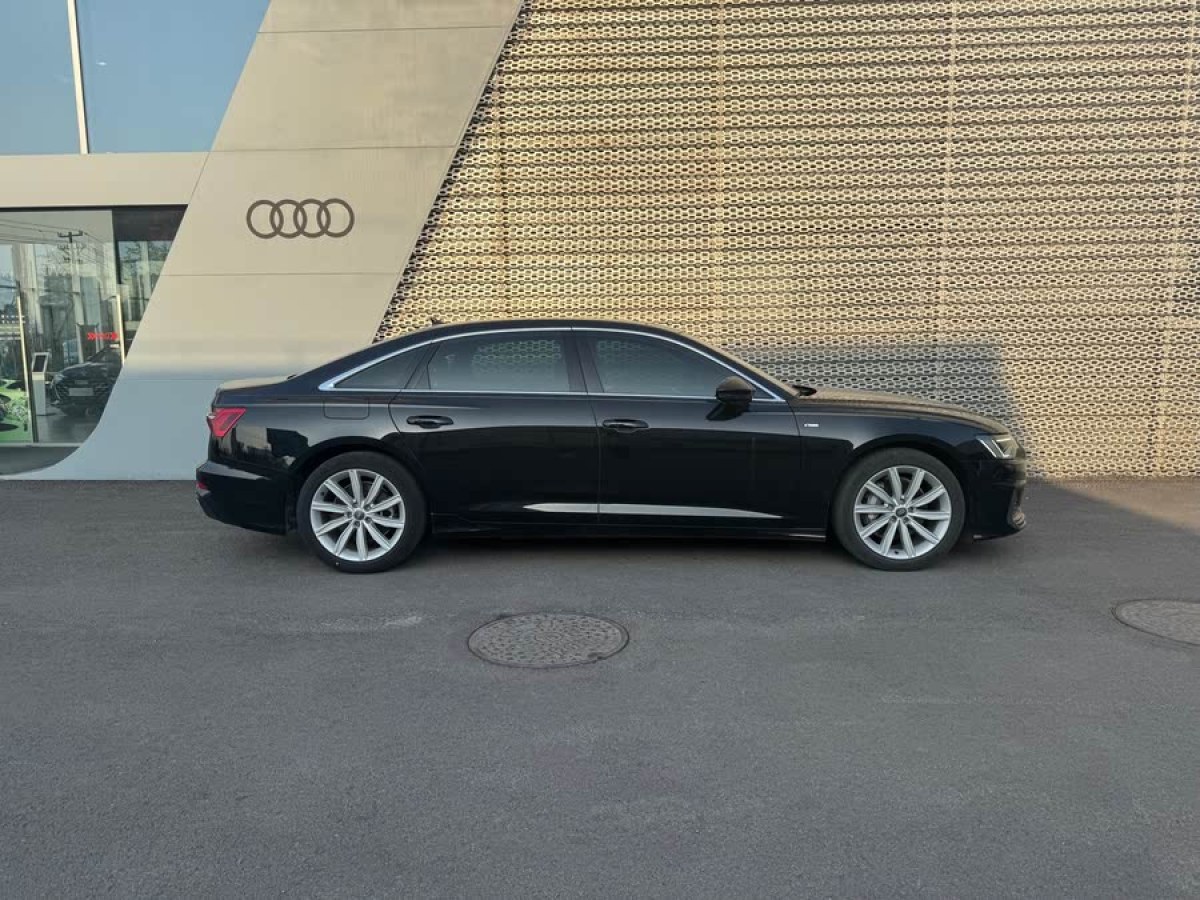 奧迪 奧迪A6L  2020款 45 TFSI 臻選動(dòng)感型圖片