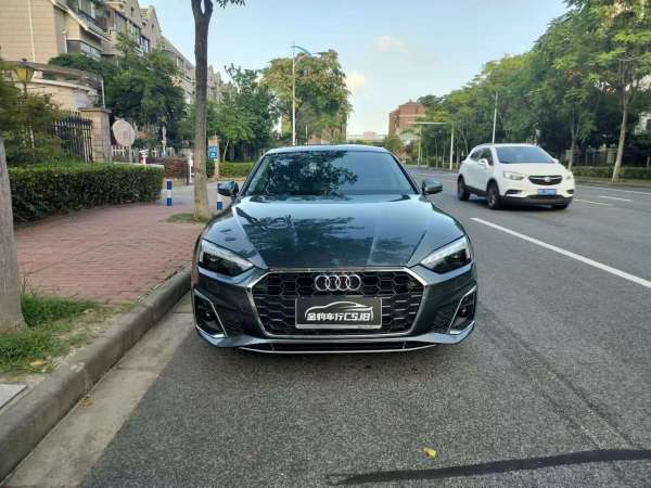 奥迪 奥迪A5  2021款 Sportback 40 TFSI 时尚动感型