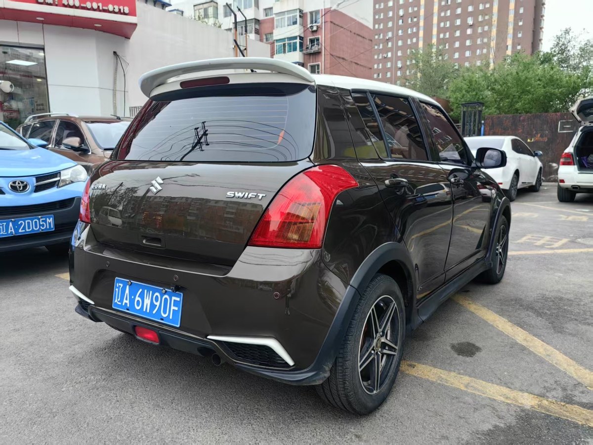鈴木 雨燕  2014款 1.3L 手動標(biāo)準(zhǔn)型圖片