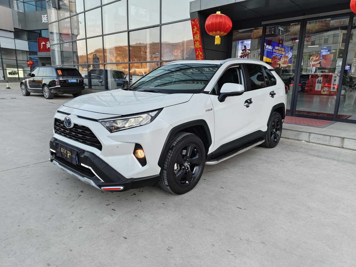 豐田 RAV4榮放  2023款 雙擎 2.5L E-CVT四驅(qū)精英Plus版圖片