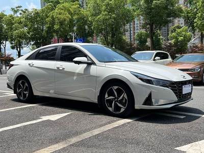 2022年11月 現(xiàn)代 伊蘭特 1.5L CVT LUX尊貴版圖片