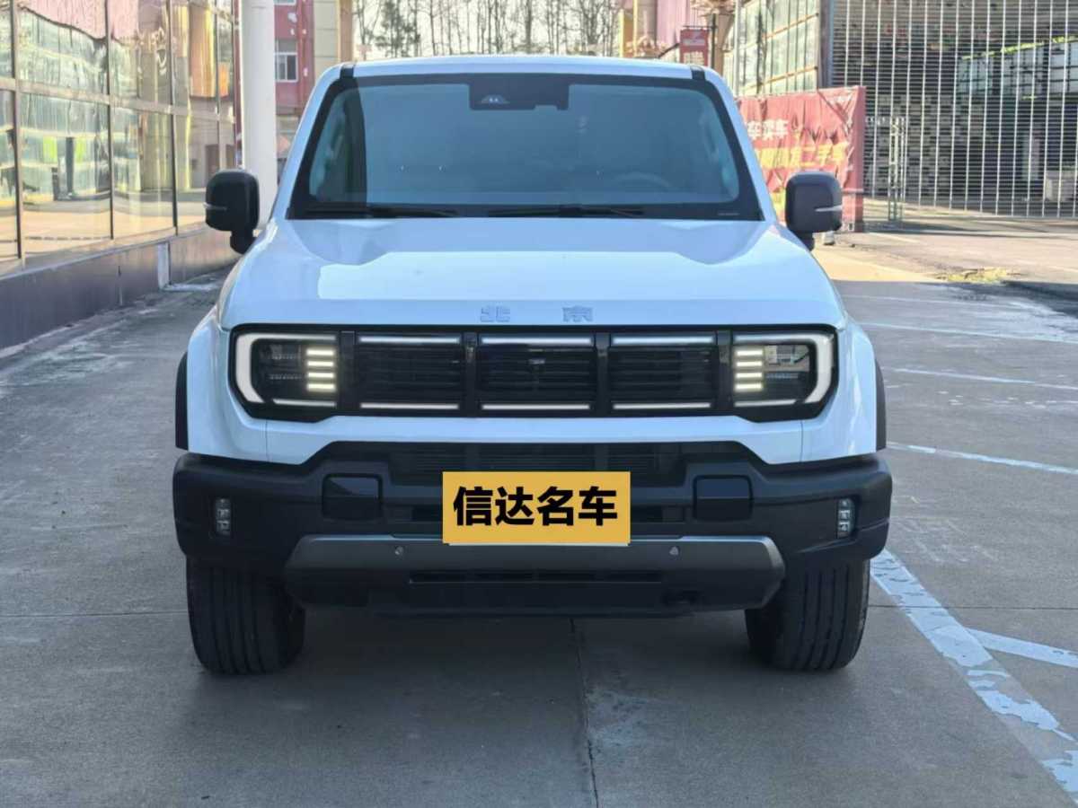 2024年1月北京 BJ40  2020款 2.0T 自動(dòng)兩驅(qū)城市獵人版?zhèn)b客型