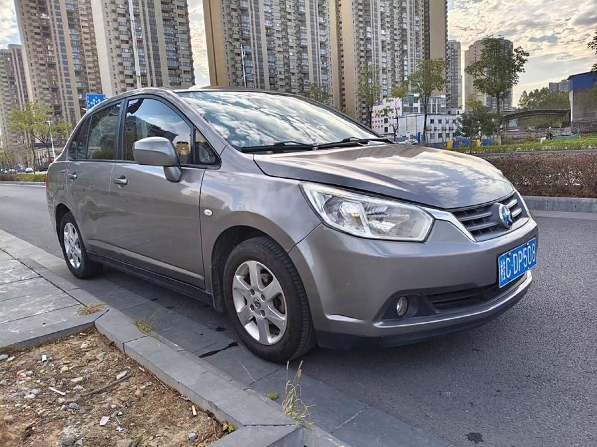 啟辰 D50  2013款 1.6L 手動豪華版圖片