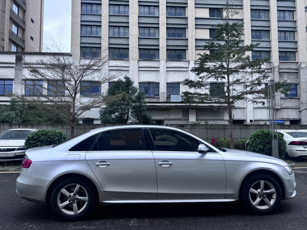 奧迪 奧迪A4L  2013款 35 TFSI 自動舒適型圖片